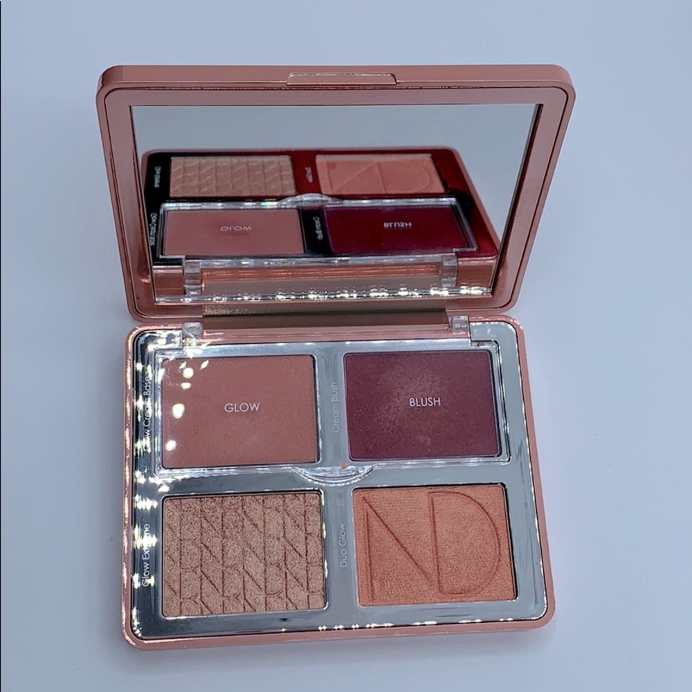 Natasha Denona bloom blush glow palette
